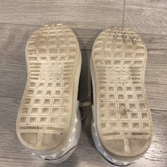 Valentino high top white/gold Rockstud sneakers - Picture 5 of 5